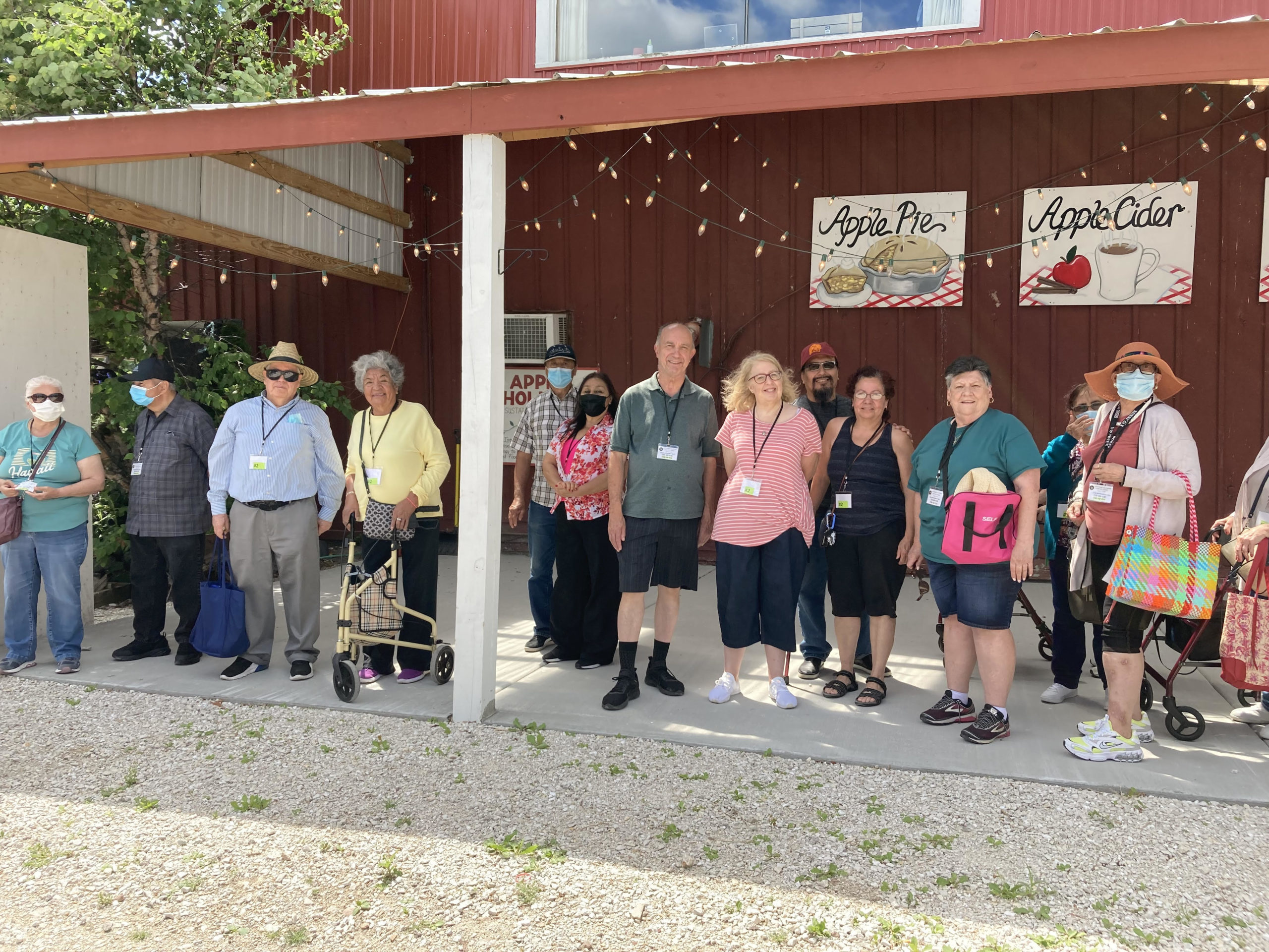 The Cicero Senior Center organized a tour of the Apple Holler Farm in Wisconsin recently to allow seniors and members of the Center to enjoy a day-long visit and the launch of the farm’s annual “Peach Picking” season.