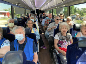 The Cicero Senior Center organized a tour of the Apple Holler Farm in Wisconsin recently to allow seniors and members of the Center to enjoy a day-long visit and the launch of the farm's annual "Peach Picking" season.